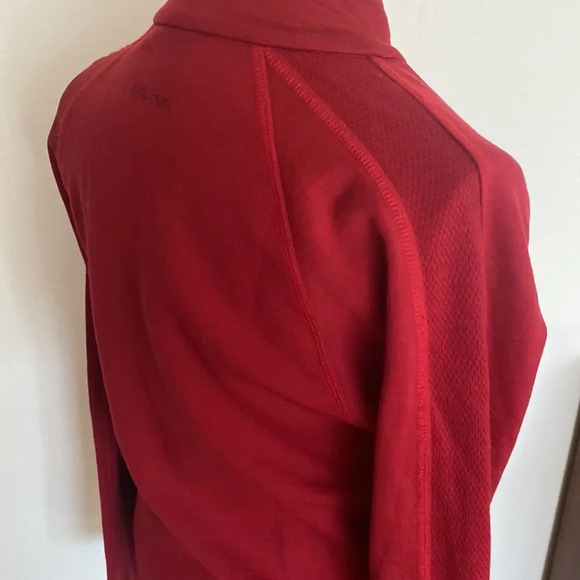 Icebreaker sz S red zip front 100% merino wool reflector strip and zip pockets - Picture 4 of 9